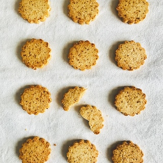 Oats & coconut cookies